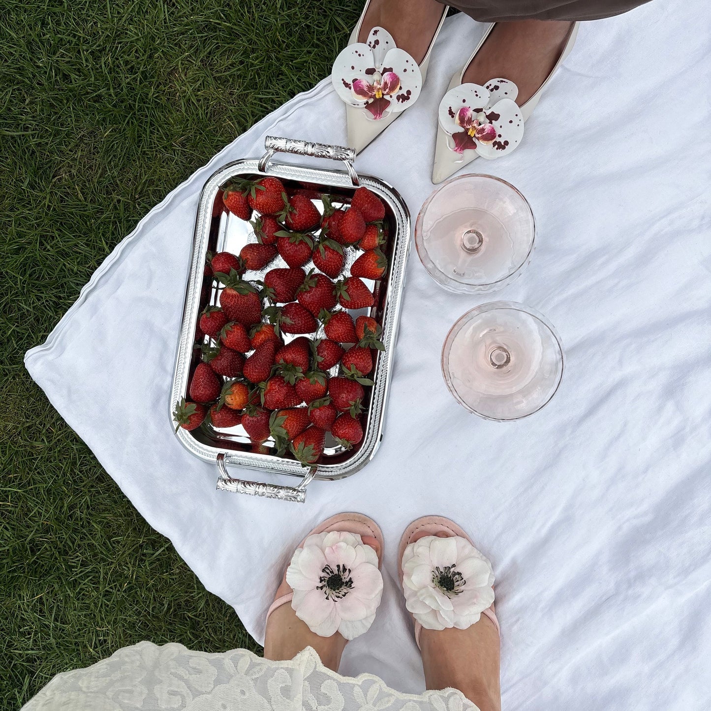 SS26 Collection - Anemone shoe clips (DUSTY ROSE)