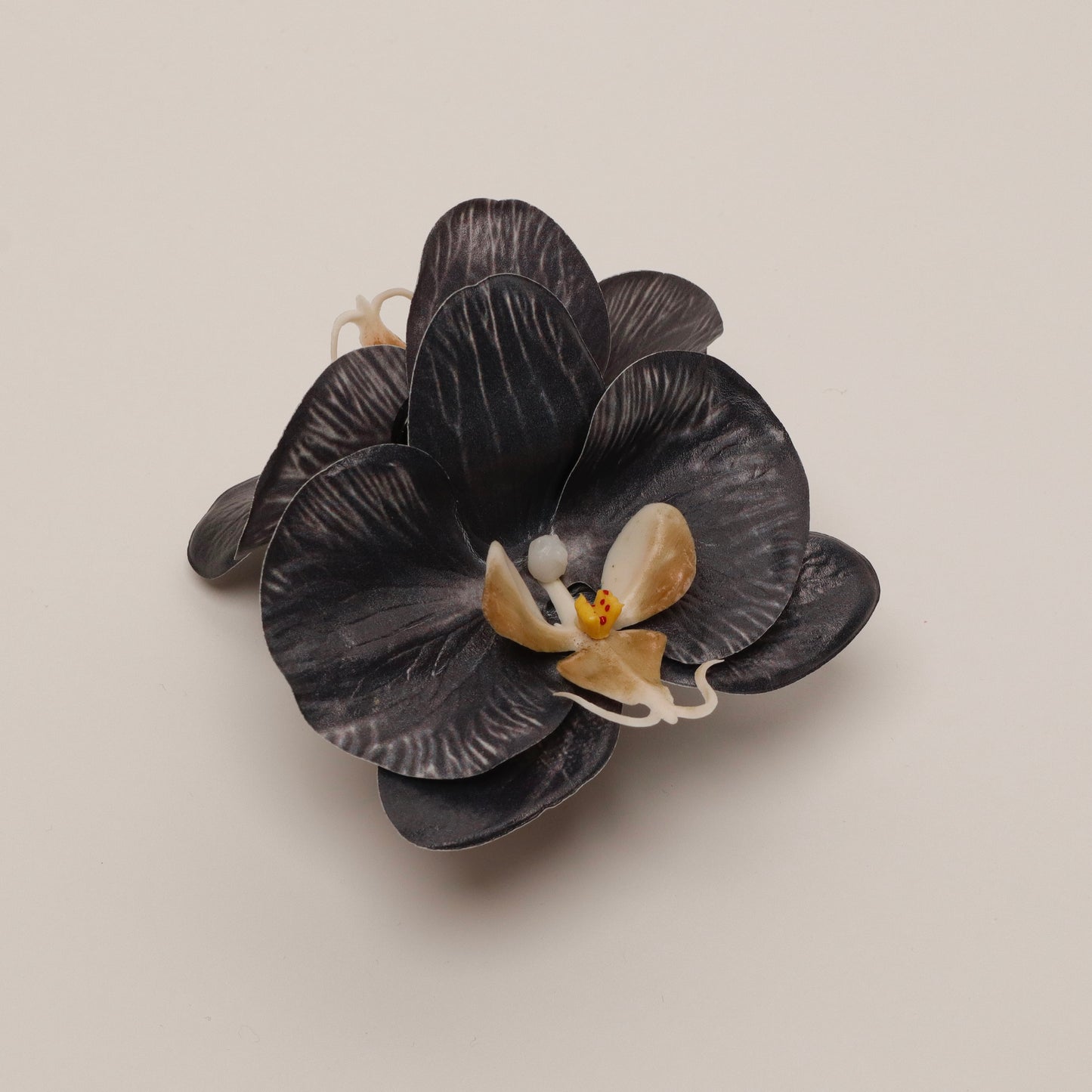 Small orchid hair clip - BLACK