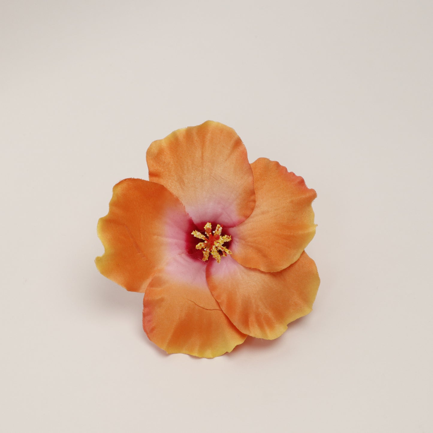 SUMMER EDITION - Hibiscus clip (PEACH)