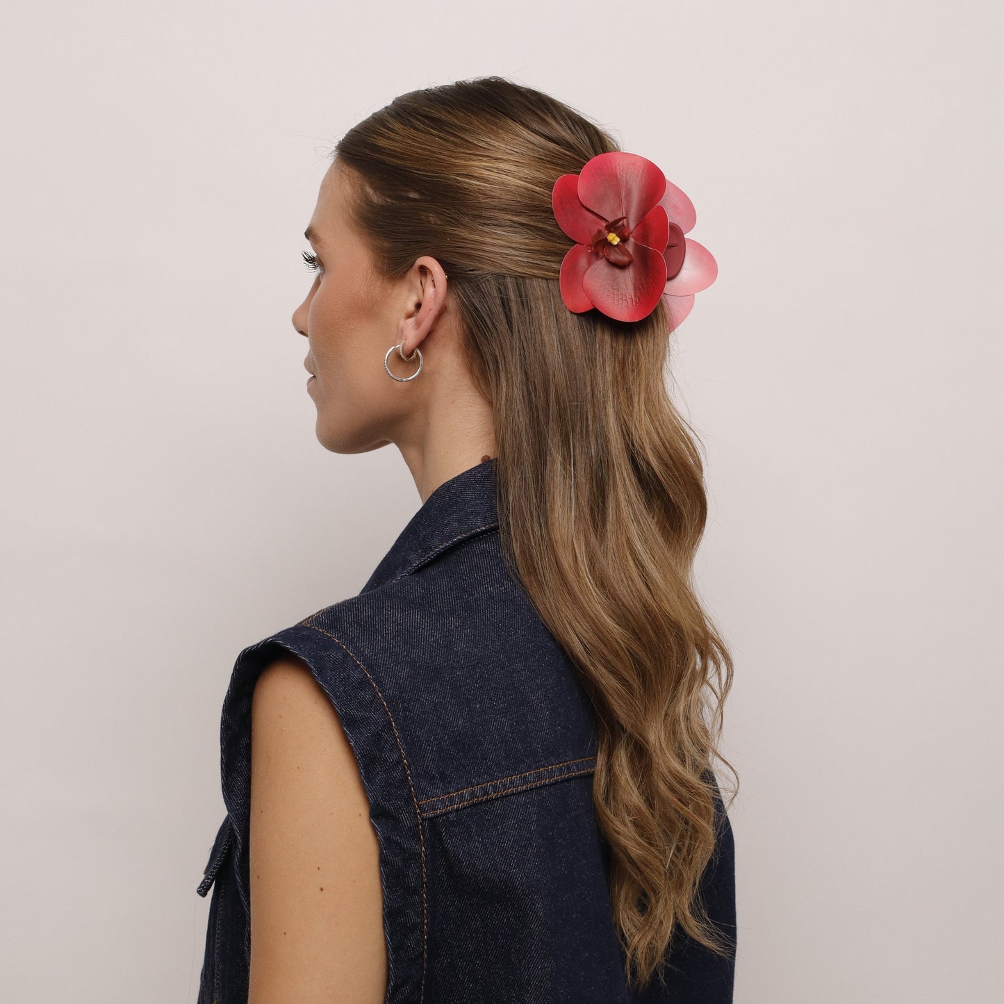 Small orchid hair clip - RED