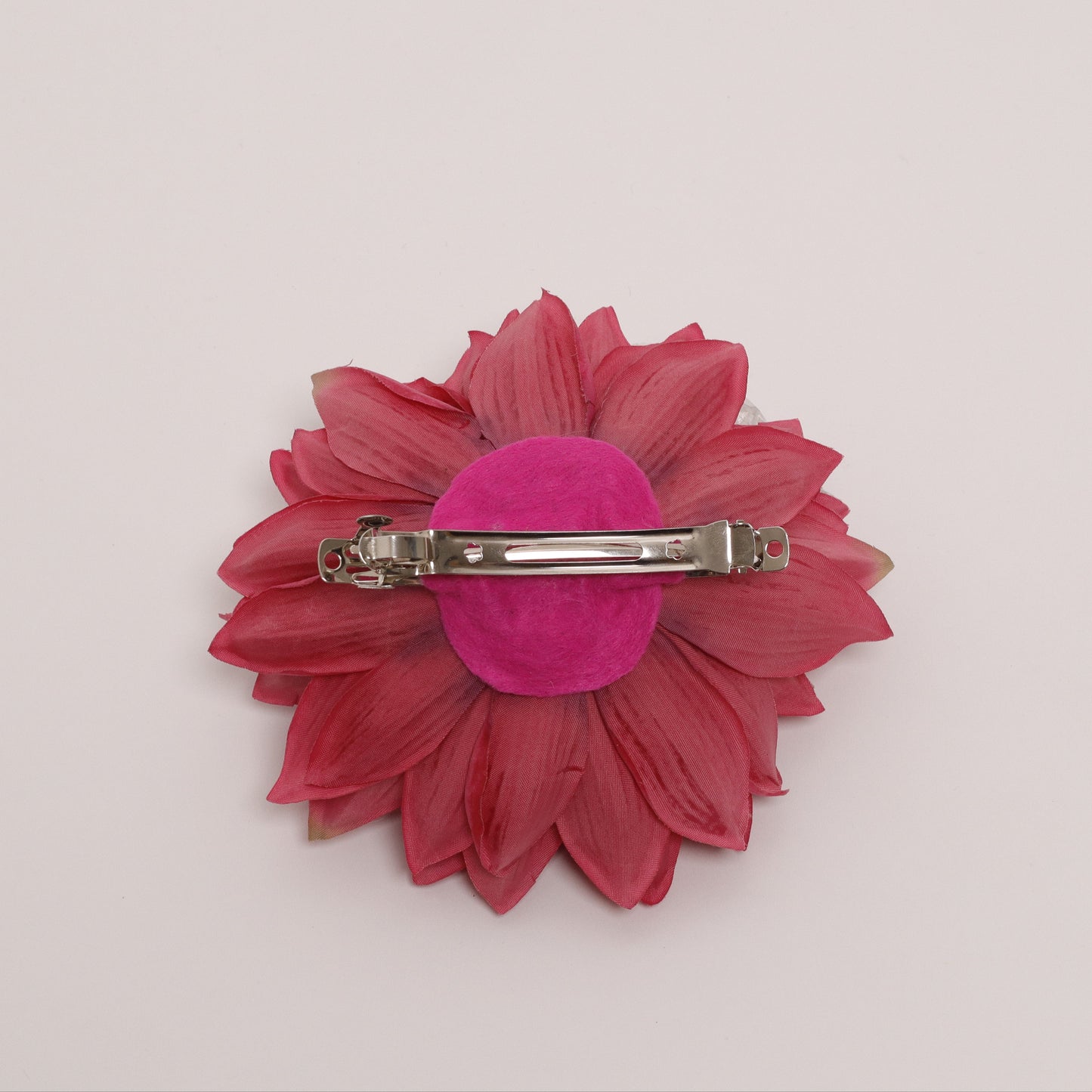 AUTUMN EDITION - Flat dahlia clip (FUCHSIA)