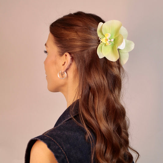 Small orchid hair clip - LIME
