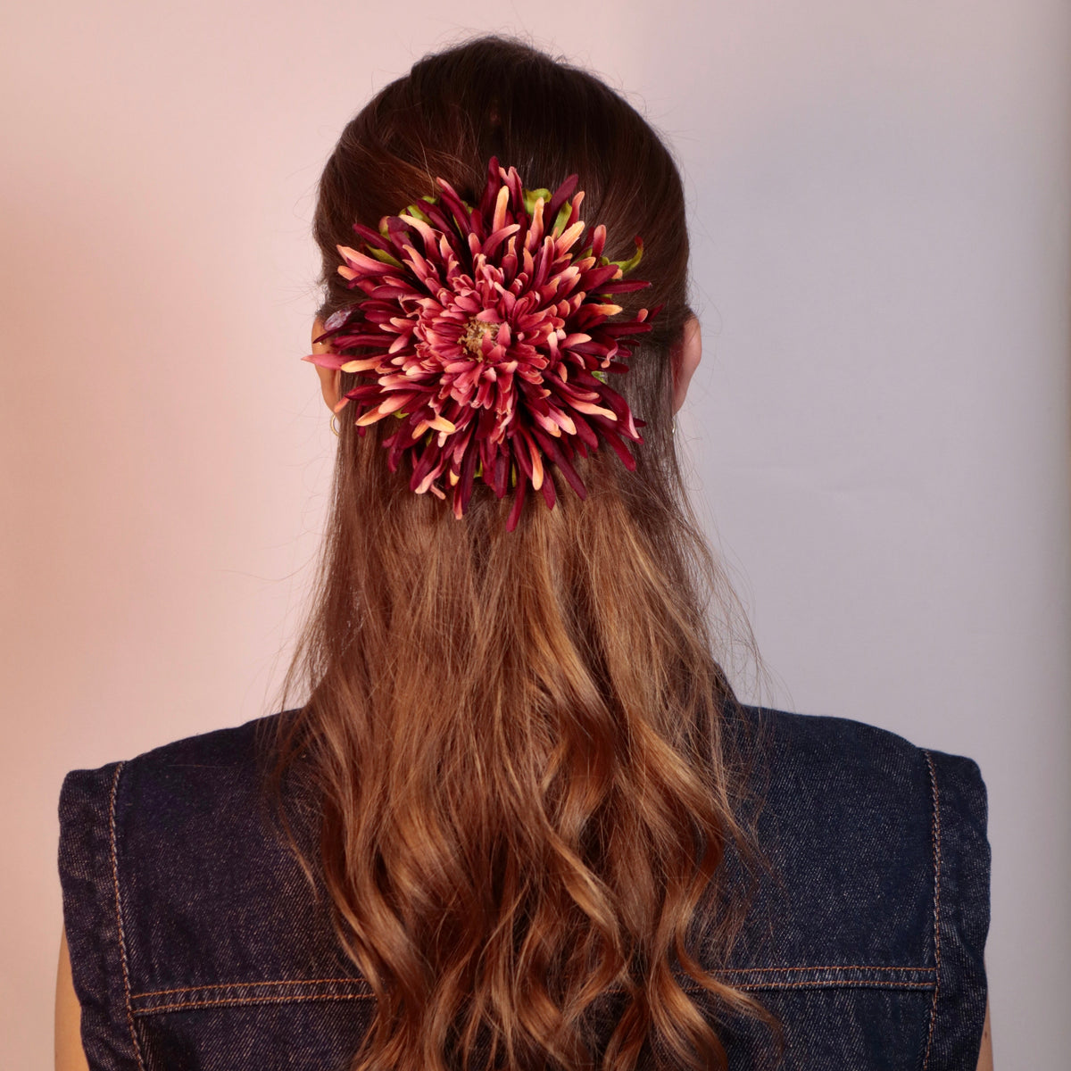 AW EDITION 2026 - Flat chrysanthemum clip