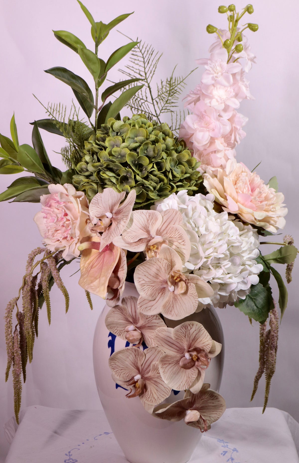 BOUQUET 10.