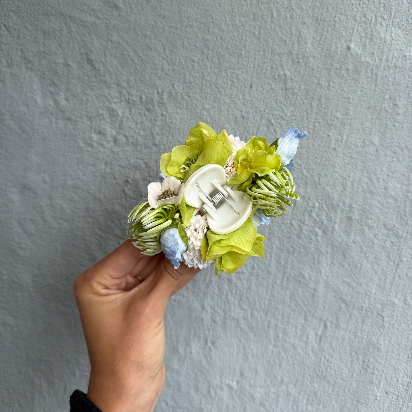 SS26 Collection - Small Wild Flower hair clip (ICE BLUE)