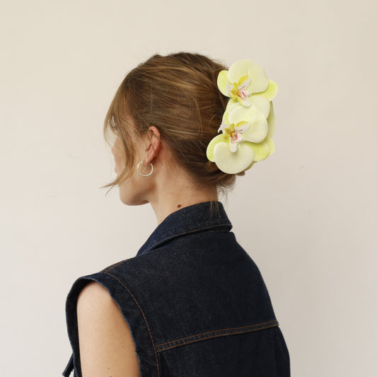 SUMMER EDITION - Large orchid hair clip (LIME SORBET)