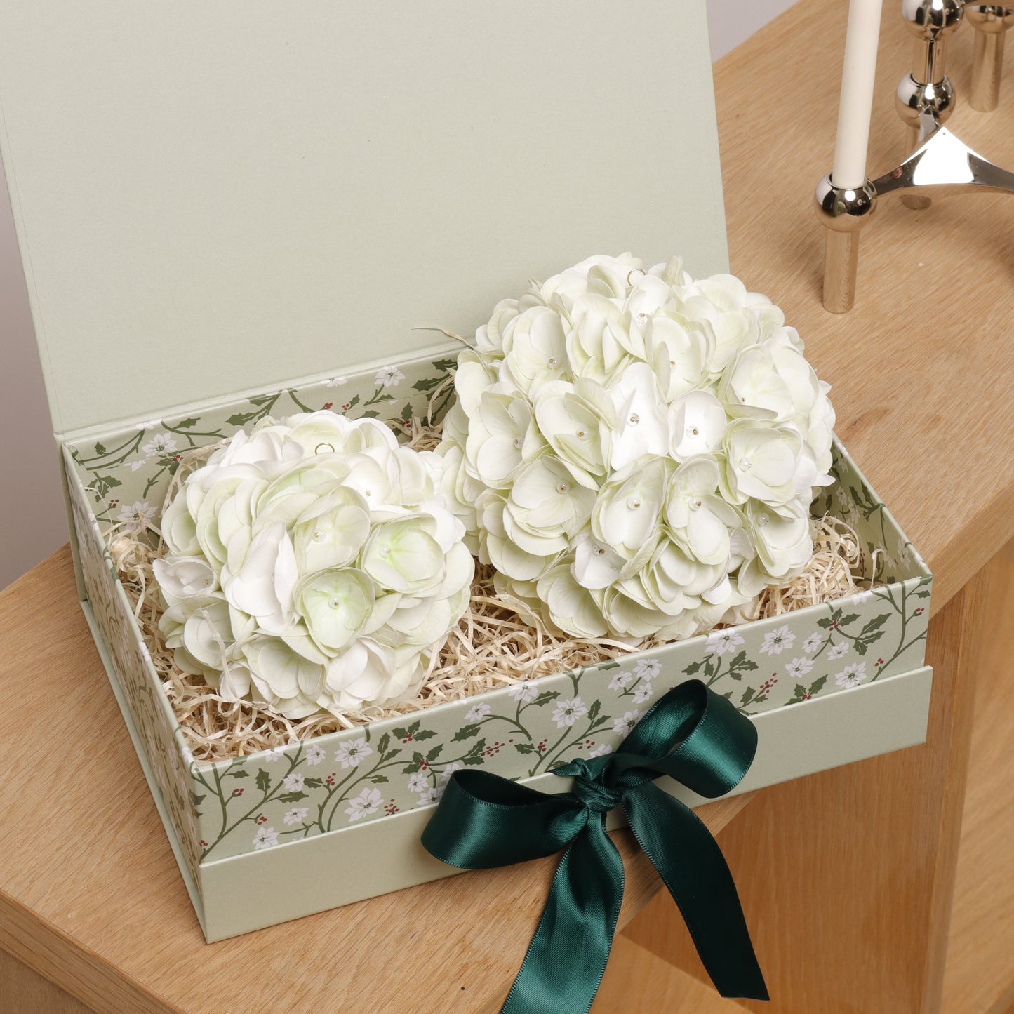 Floral Ornament Set - IVORY (MIXED TONES)