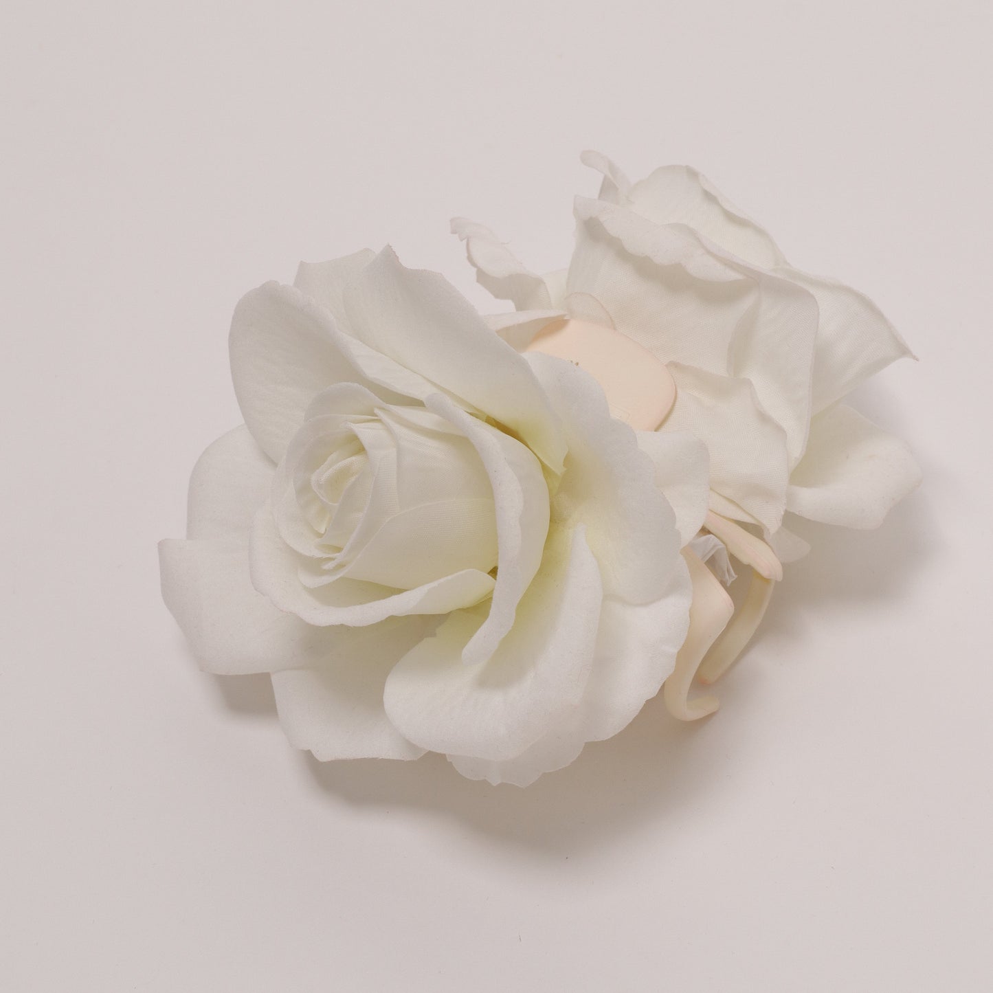 CHRISTMAS EDITION - Rose hair clip (SNOW WHITE)